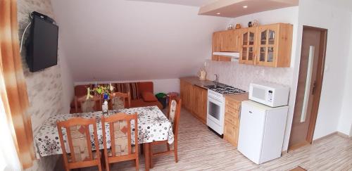 Dapur atau dapur kecil di Apartmány Lúčky 30