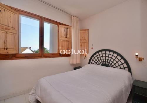 A bed or beds in a room at LAS GAVIOTAS 13