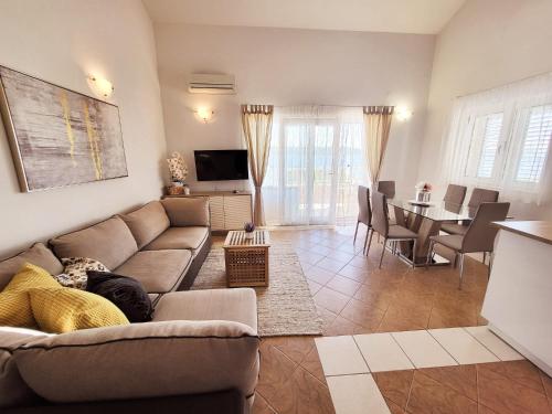 Gallery image of Apartmani Mikulić in Sevid