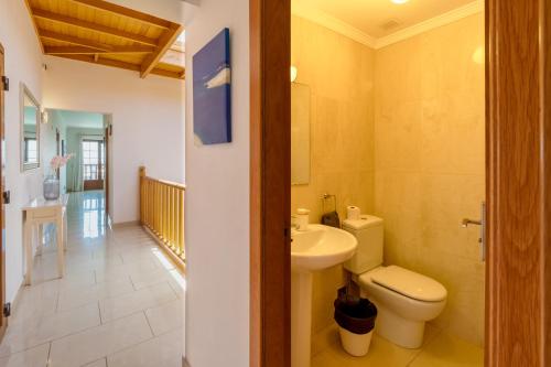 CASA LAURA VISTA LOBOS - spacious Villa with heatable pool and sea views