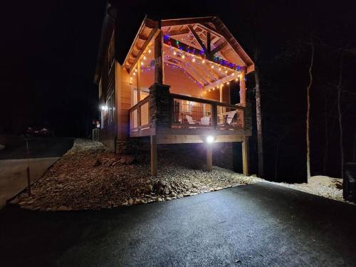 Dancing Bear Cabin- Relax & Enjoy! photo 21