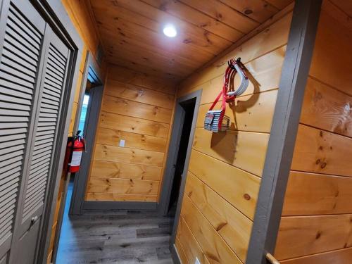 Dancing Bear Cabin- Relax & Enjoy! photo 22