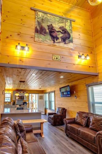 Dancing Bear Cabin- Relax & Enjoy! photo 35