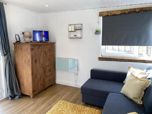 Gallery image of Devon River Glamping Pods in Alloa