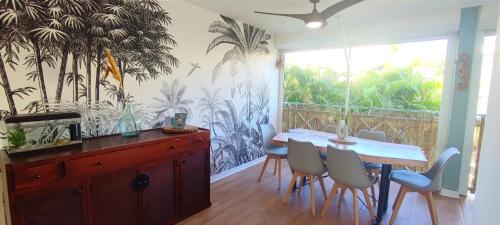 Μπαλκόνι ή βεράντα στο Paradise Duplex avec piscine et accés Plage