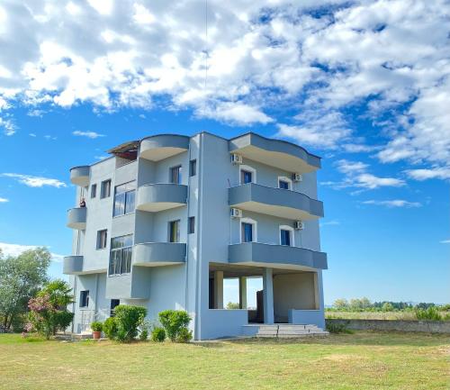 Gallery image of Grey Villa in Golem