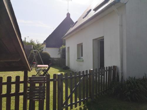 Photo de la galerie de l'établissement Maison de ville, quartier calme., à Pont-lʼAbbé