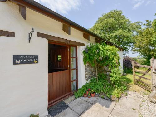 Two Shoes Cottage – Photos 2