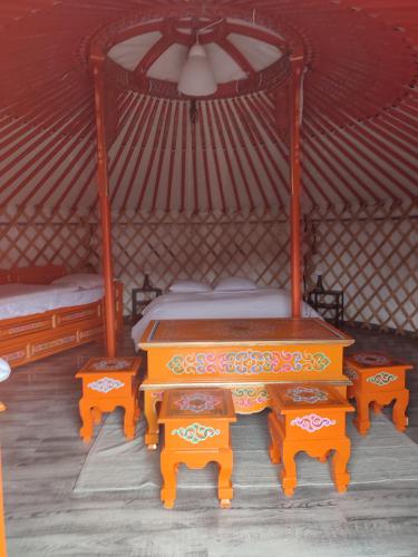 Gallery image of Camping Les insolites de la Baie in Longroy