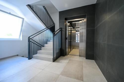 Apartment Lovre - sea view and private parking