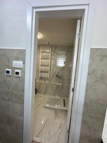 Koupelna v ubytování Pejovic apartmani Mojkovac