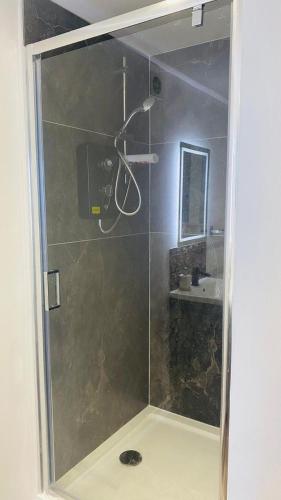 Ένα μπάνιο στο Luxury beach front rooms- PMA