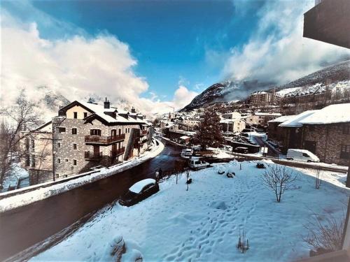 a view of a city in the snow at Las vistas de Cerler in Cerler