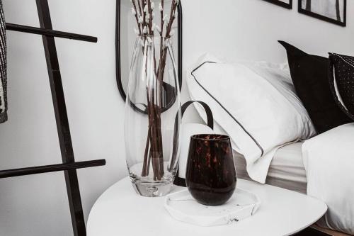 Φωτογραφία από το άλμπουμ του The Minimalist - Entire 1 bed flat near Gunwharf Quays, Ground Floor Flat Private Entrance στο Πόρτσμουθ