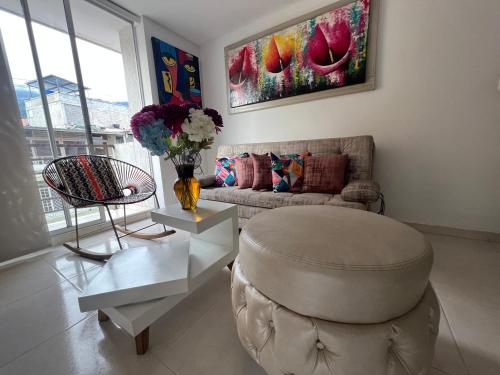 Zona de estar de 407 BONITO APARTAESTUDIO en CAMPUS 67
