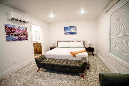 Postel nebo postele na pokoji v ubytování Tablerock Townhome