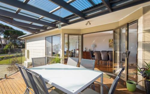 Gallery image of Honolulu Beach Escape in Smiths Beach