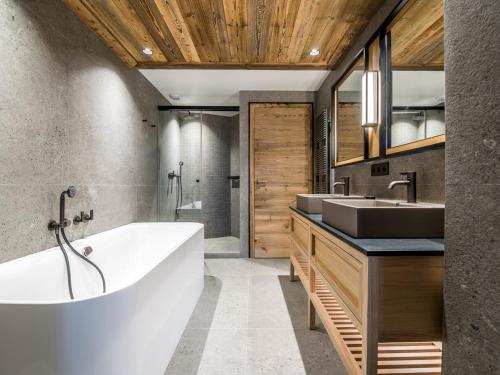 Luxueux appart 5 chambres avec sauna à Méribel, skis aux pieds - FR-1-613-11 photo 3