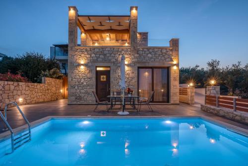 Πισίνα στο ή κοντά στο Lithina charm villa with private pool and sea view