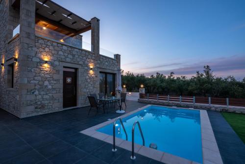 Πισίνα στο ή κοντά στο Lithina charm villa with private pool and sea view