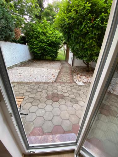 Κήπος έξω από το Ada Apartment
