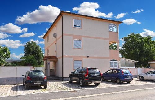 Apartment Livio 2257