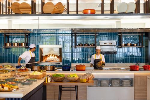 Jídlo v rezortu nebo okolí