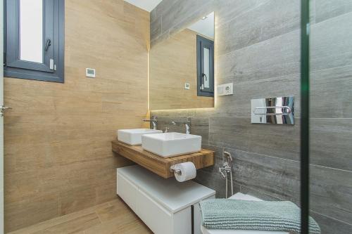 Koupelna v ubytování 208 Luxury Villa Pool Sauna Cinema - Alicante Hol