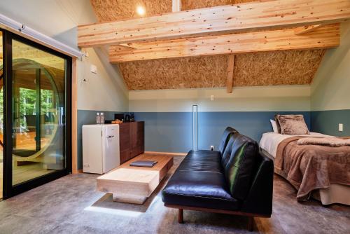 Postel nebo postele na pokoji v ubytování enico MtFuji Resort&Glamping