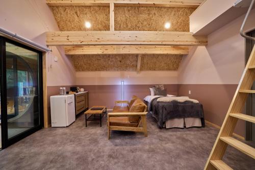 Postel nebo postele na pokoji v ubytování enico MtFuji Resort&Glamping