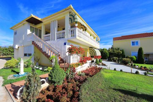 Grand Apartment Ljiljana