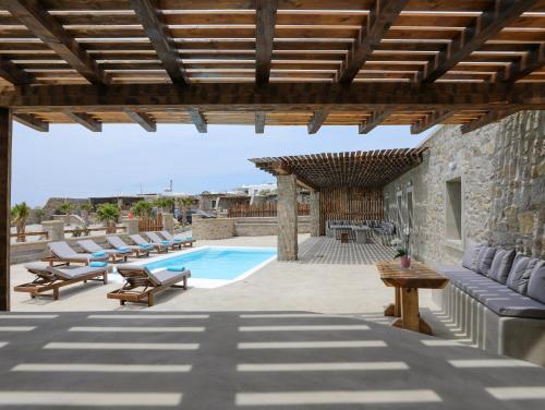 Bazén v ubytovaní The George Villas with Private Pool, close to Mykonos Town - Chora alebo v jeho blízkosti