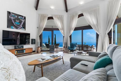 Luxury Sea View Villa in Marbella