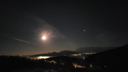 a view of the moon in the sky at night at Gazdinstvo Kraljevic in Kraljevići