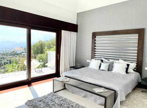 Luxury Sea View Villa in Marbella