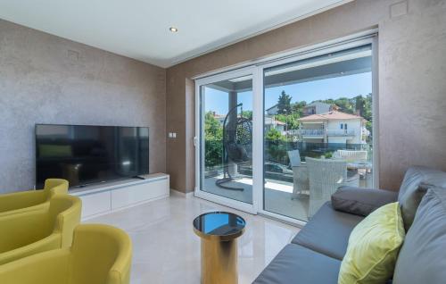 Modern apartments with shared pool near the sea