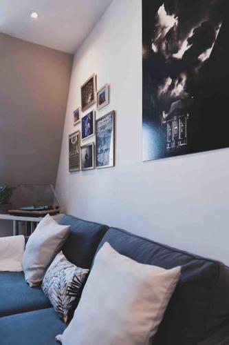 Χώρος καθιστικού στο La Suite 7 Gîte Urbain
