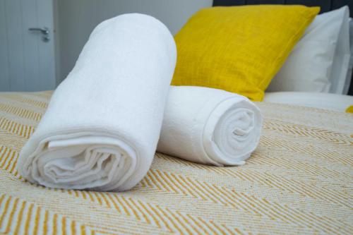 Bridge Court by Sterling Edge - Stylish 1-Bed Apartments with Balcony or Private Garden and Free Onsite Parking photo 47