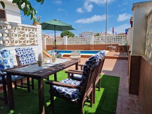 Riumar "Camins", 380m to beach, private pool, On-Site-Service, dog beach