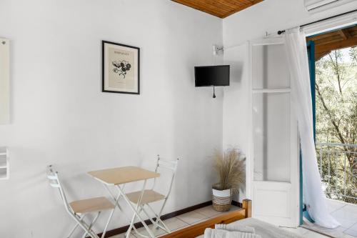 Gambar di galeri bagi Oceanis Rooms di Mikros Gialos