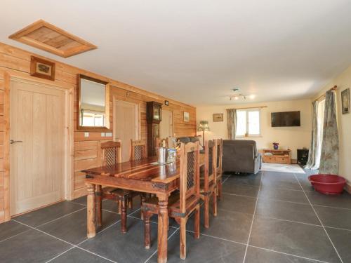 Watermead Lodge – Photos 4