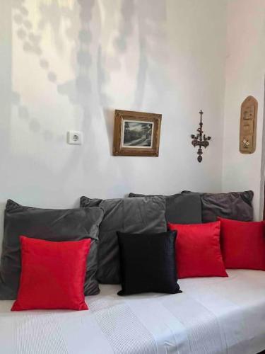 Gambar di galeri bagi Traditional home in Mauromati di Mavrommátion
