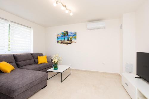 APARTMAN IVONA U PRIZEMLJU