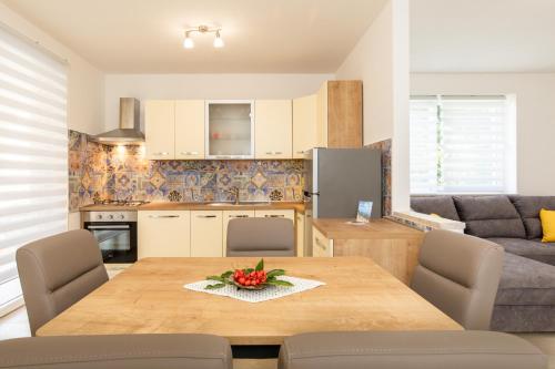 APARTMAN IVONA U PRIZEMLJU