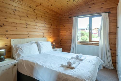 Postel nebo postele na pokoji v ubytování 8 Ocean View Lodge - 3 Bed-Sleeps 6-TJS8OV