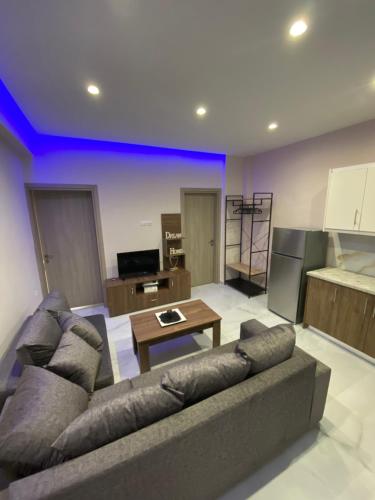 Modern Rous Apartment in Athens