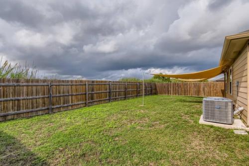 Zahrada ubytování Serene 3BR Retreat near East Austin