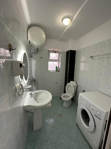 Klodi Apartament - Image 9