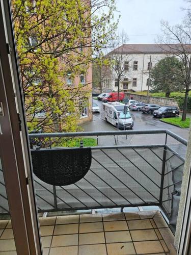 a balcony with a view of a parking lot at Sehr süße Wohnung. Altstadt nah. in Nuremberg