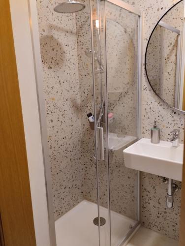 Apartman Zagreb , with balcony and FREE parking